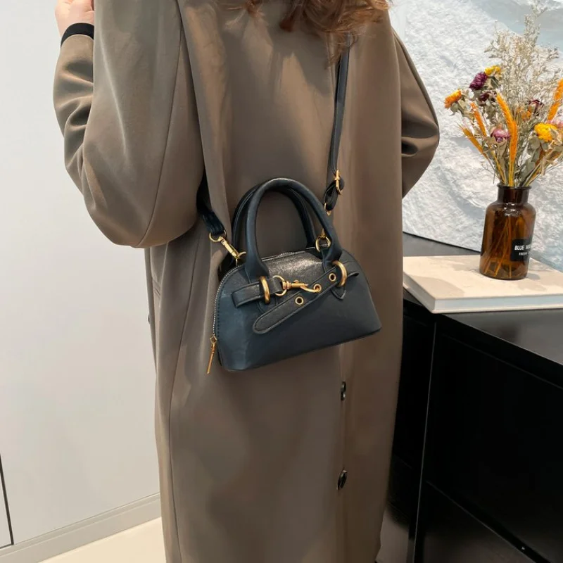 

Luxury Brand Women's Leather Handbag With Famous Designer Crossbody Bag Popular Classic Elegant For Ladies Fashion Accessory
