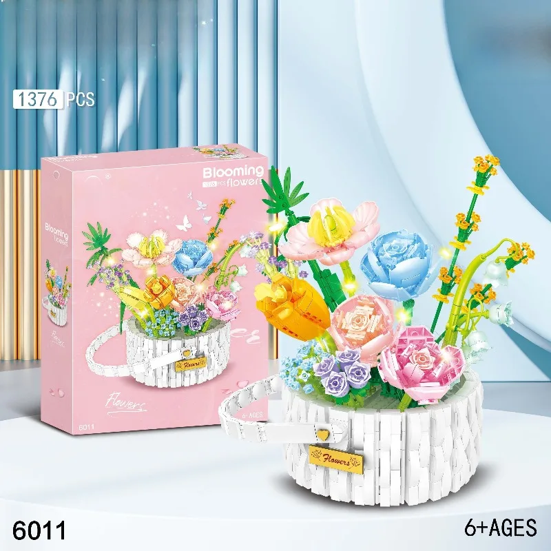 

Наборы для сборки: Снежный фонарь и цветочная корзина, Креативное украшение «Цветущий павильон у воды», Подарочный набор для сборки цветов из блоков «Роза»