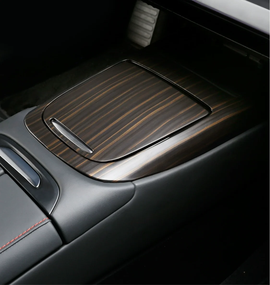 

Suitable for XPENG P7 2022 2023 water cup panel ABS decoration Auto Parts