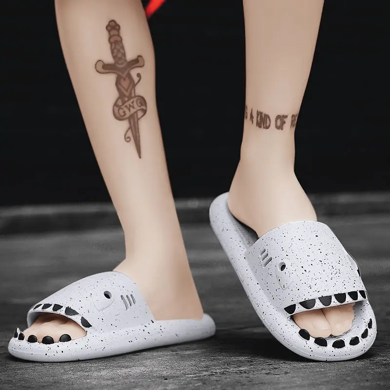 Shark Slides Platform Summer New 2024 sandali pantofole da donna pantofole da donna Flat Beach Cute Teddy Bear Cloud Home Casual Face