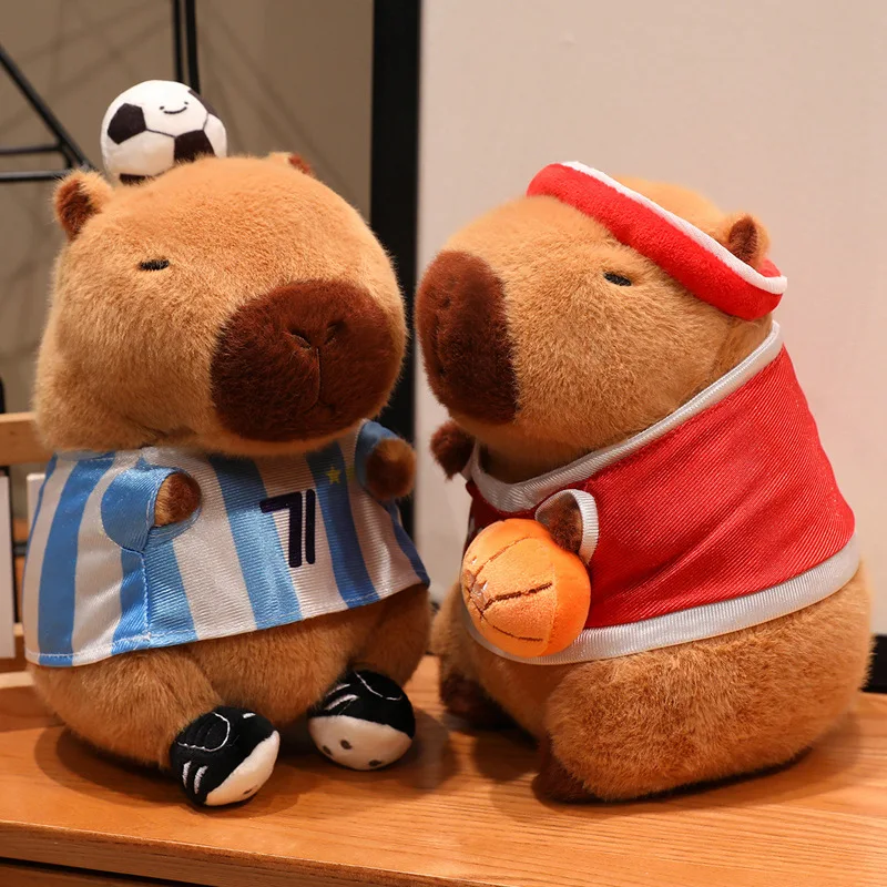 Nuevo 22cm Kawaii Capybara fútbol baloncesto ropa deportiva animales de peluche almohada Linda simulación Adorable regalo de Navidad y Halloween