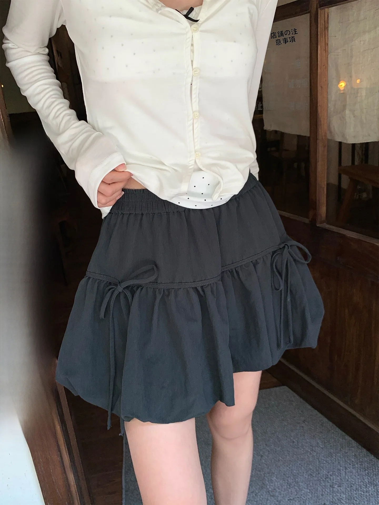 

Новая женская корейская плиссированная юбка Holli с завышенной талией, декорированная узлом и цветочным узором, универсальная, стильная, весенняя коллекция.