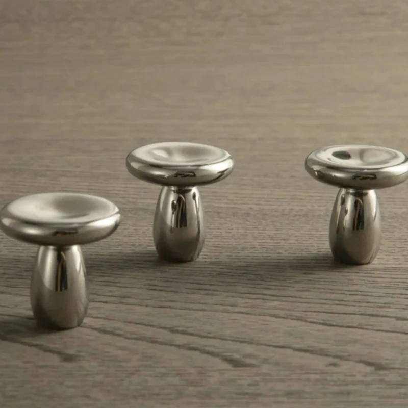 Titanium Silver Modern Solid Brass High-end Furniture Handle Nordic Minimalist Style Drawer Handle Glossy Silver Kitchen Handles