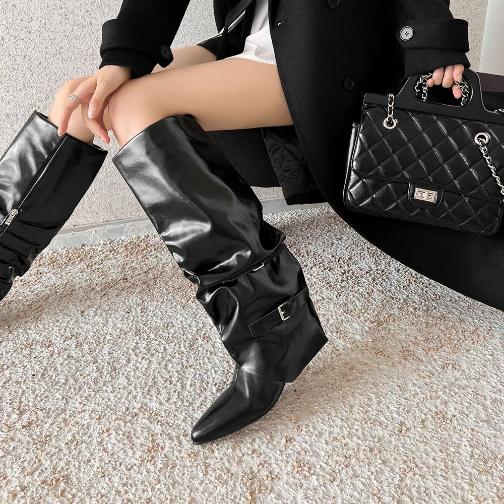 

Arden Furtado 2024 Autumn Cowhide Belt buckle Knee high boots Pointed toe Side zipper Pleated Middle heel Modern boots