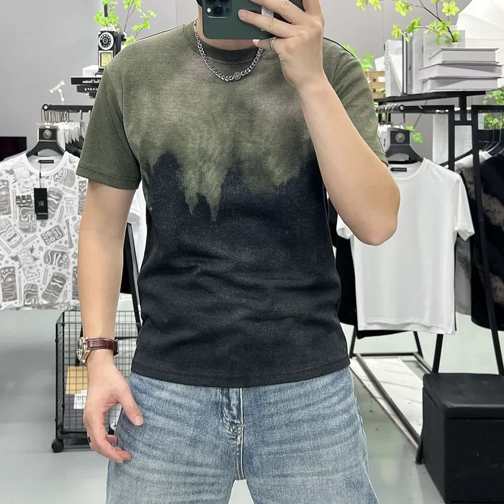 Men's Abstract Pattern Gradient T-Shirt Casual Short Sleeve Round Neck Tee for Daily Wear Summer Comfort Fit