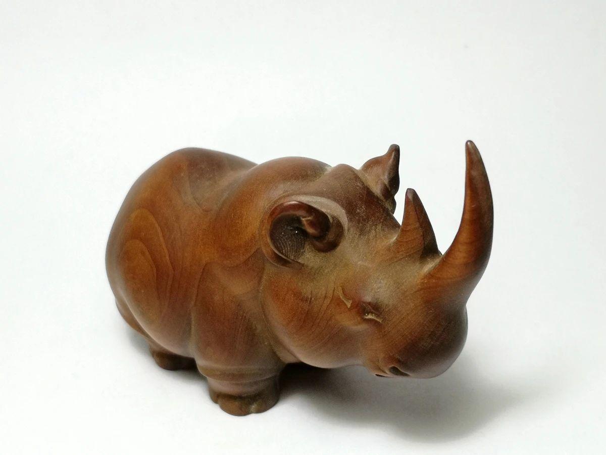 Japanese boxwood hand carved rhinoceros Figure statue desk Decoration netsuke collectable Gift  statues for decoration