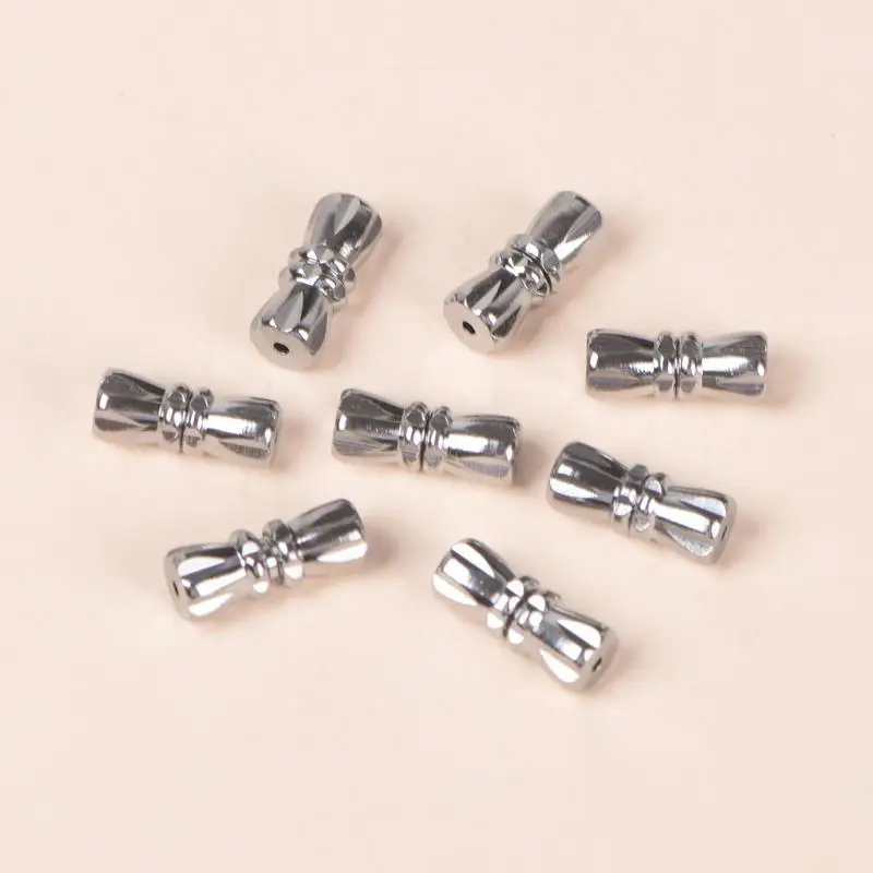 Metal turnbuckles, threaded connection buckles, necklace interfaces, necklace buckles.