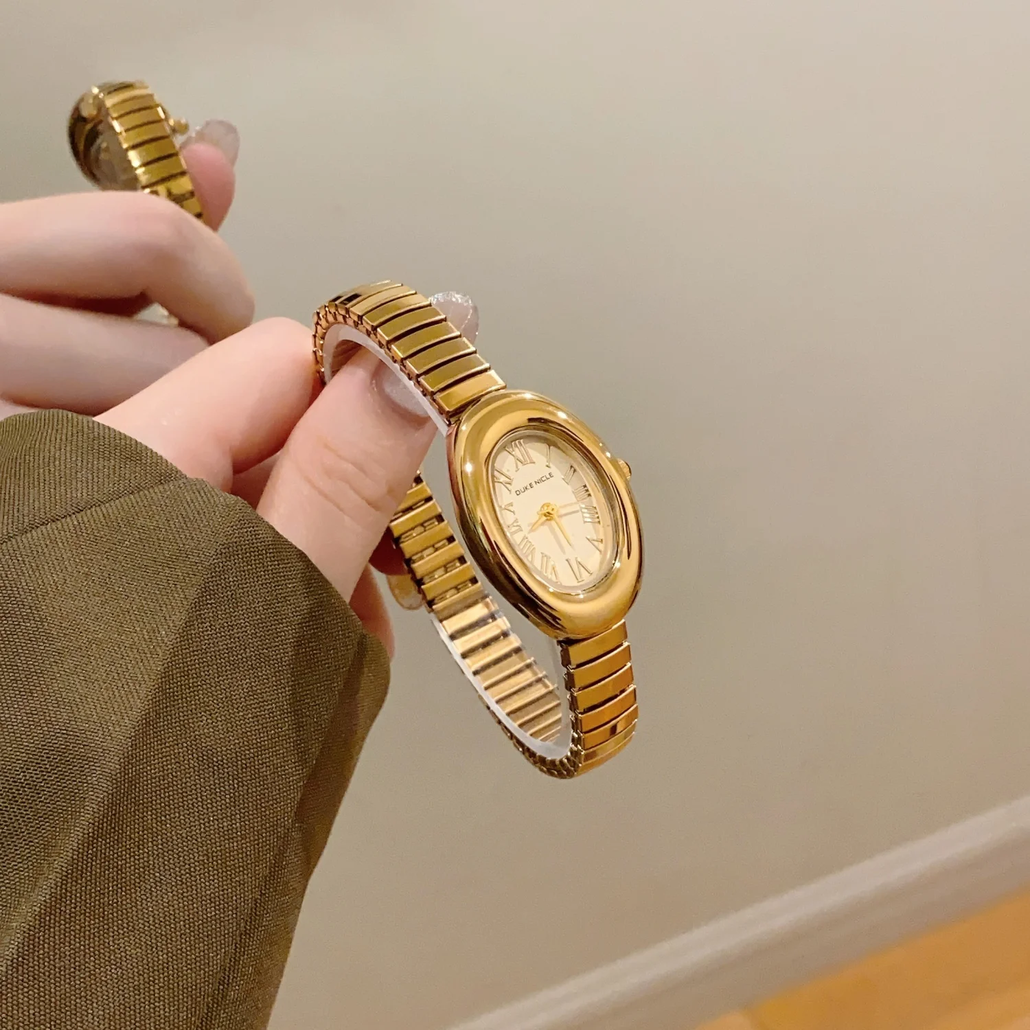 Proste damskie zegarki z owalną tarczą, elastyczny pasek ze stali nierdzewnej, analogowy zegarek kwarcowy, zegarek na rękę dla dziewcząt, zegar, reloj mujer.