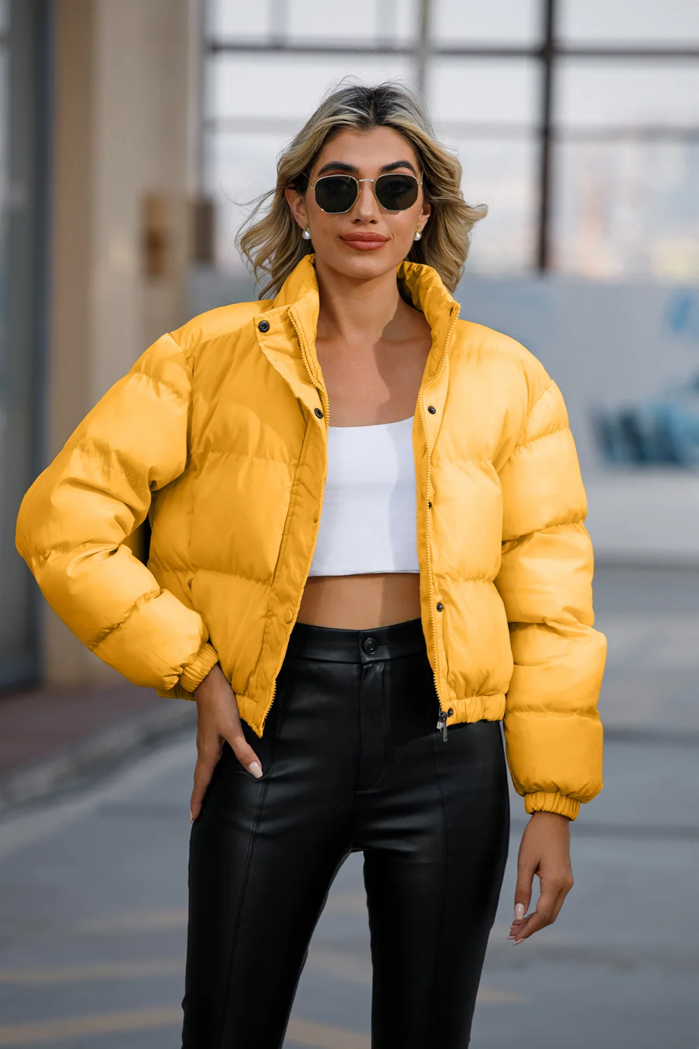 

Новая осенне-зимняя плотная женская хлопковая куртка с длинными рукавами и высоким воротником, теплая куртка, свободная повседневная удобная хлопковая куртка