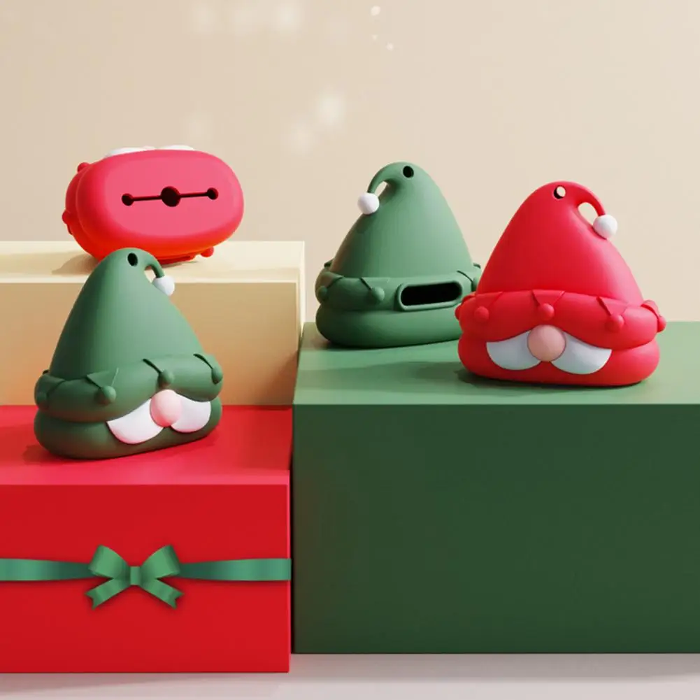 Christmas Dog Poop Scooper Christmas Gnome Pet Pooper Scooper Dog Bag Holder with Metal Carabiner Outdoor Pet Remover for Dogs