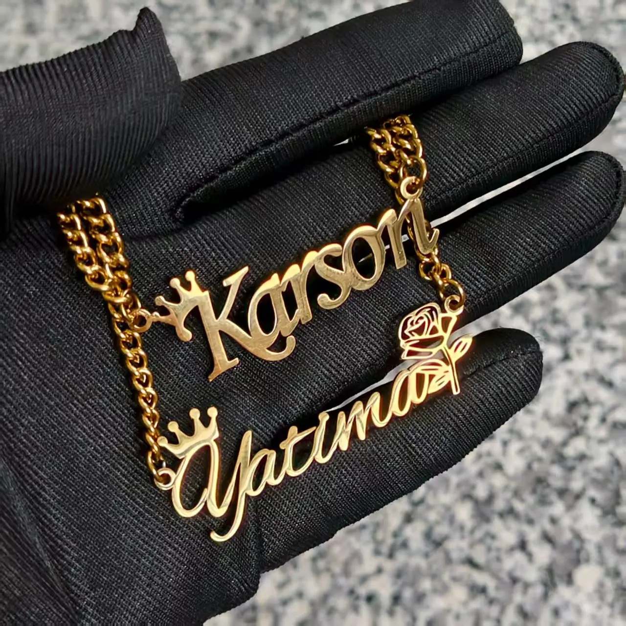 

DHQH Personalized/Customized Name/Letter Necklace Personalized Letter Nameplates Pendant Necklaces Valentine's Day Gift for Her