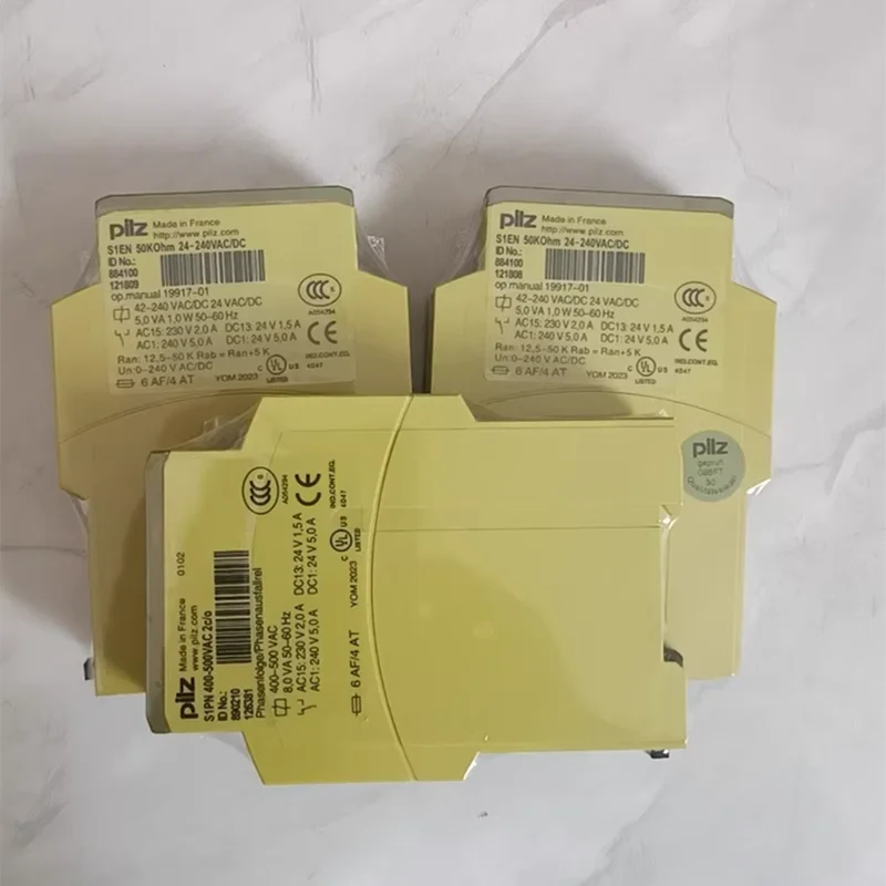 Free Shipping PILZ Safety Relay Modules S1EN 50KOhm 884100 42-240V AC DC Original New