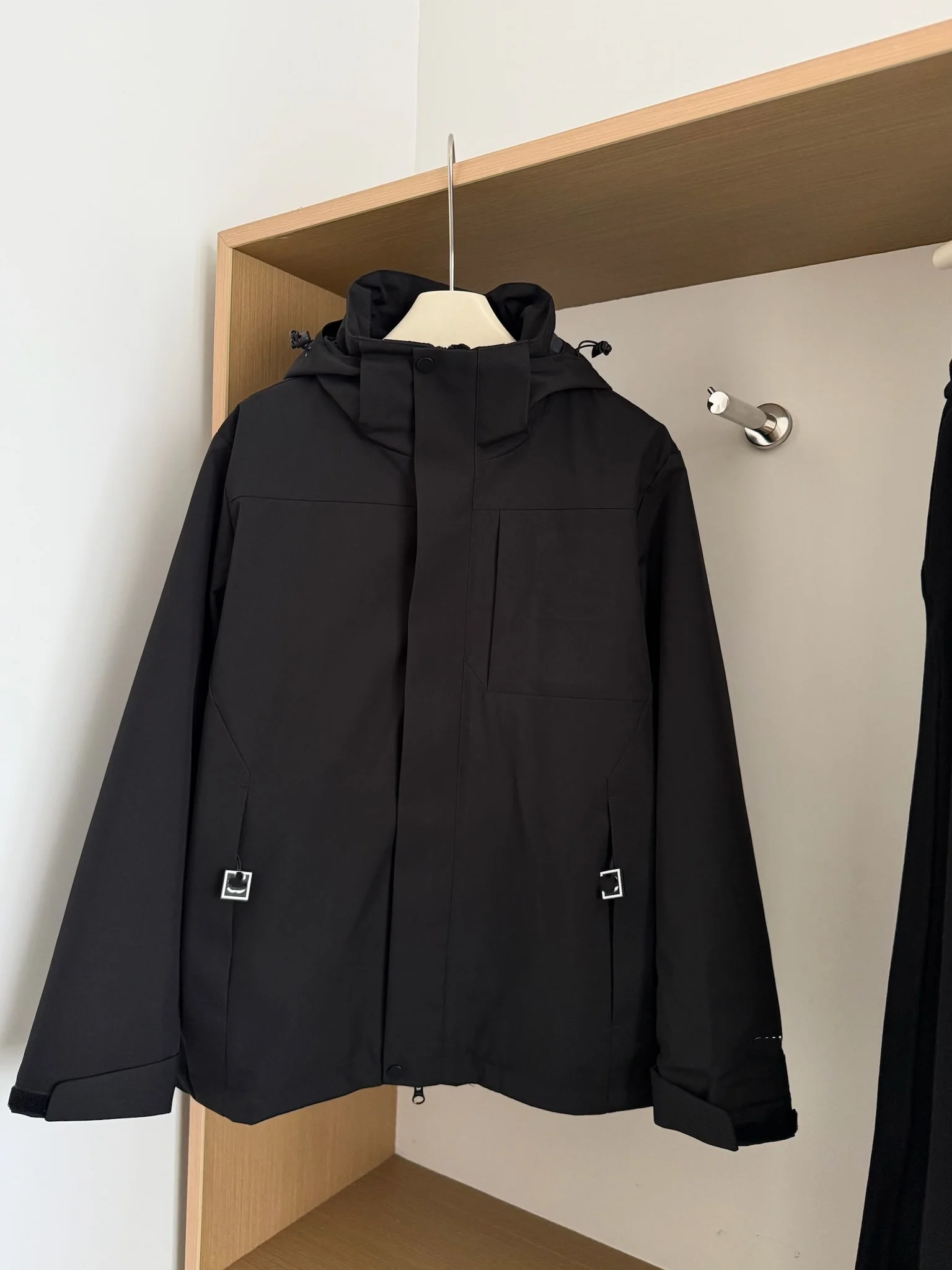 2026 New Three-in-One Hooded Winter Coat for Women, water-resistant and windproof, adjustable hood strings and velcro cuffs