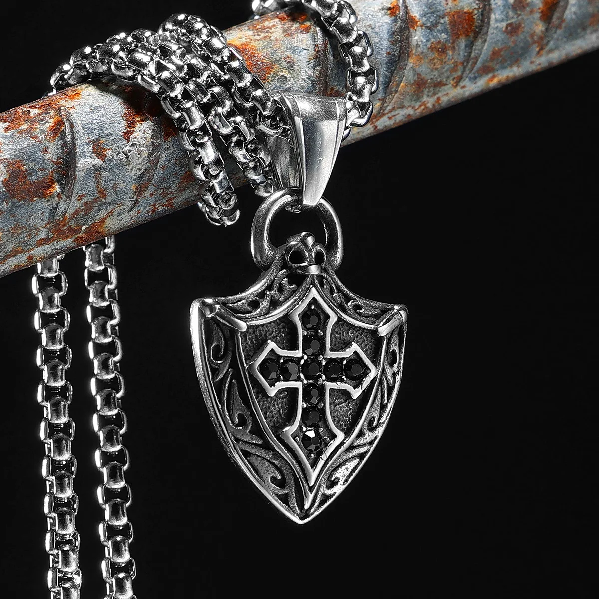 

Cross Shield Pendants 316L Stainless Steel Necklace Retro Men Black Gem Amulets Chains Rock Punk Party Jewelry Gift Dropshipping