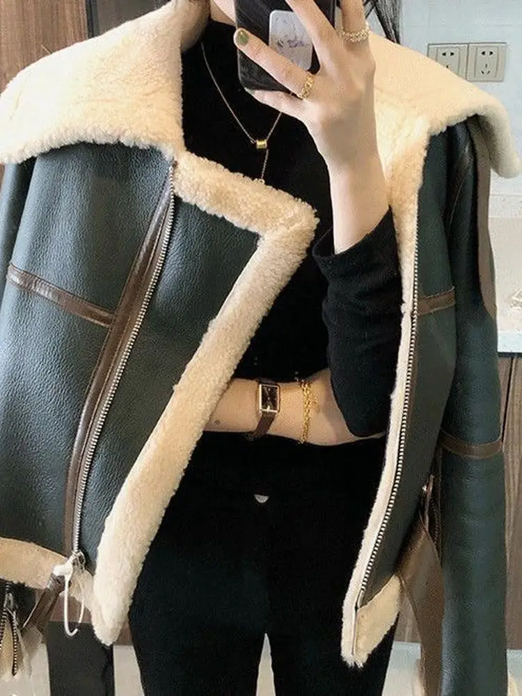 

Retro Furry-collar Paneled Green Short Jacket New Trendy Tops For Hotgirls Loose Biker Style Outerwear For Autumn Winter Korean