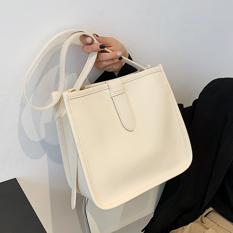 Bolsa feminina de grande capacidade, bolsa de ombro cheia de couro PU, elegante e simples, nova moda, 2023