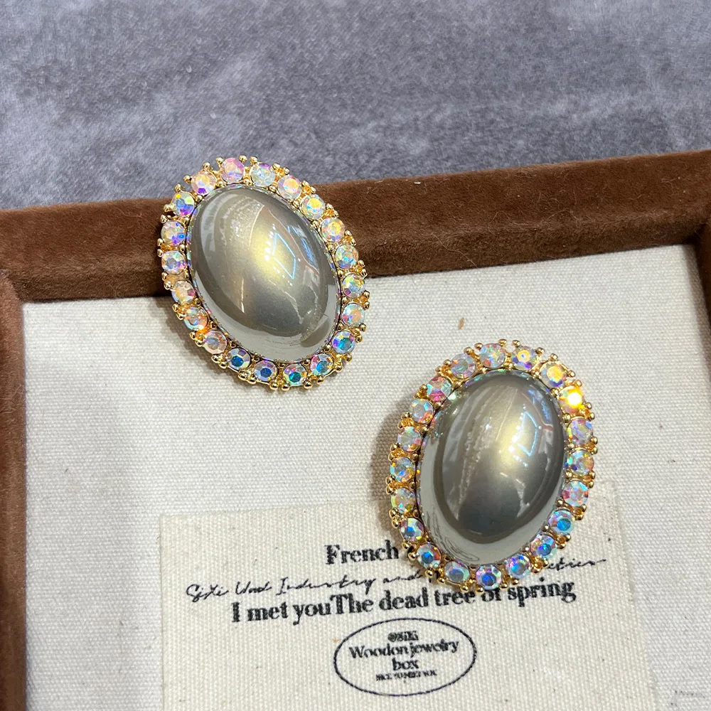 Pendientes de perlas Mapei retro occidental estilo Hepburn con diamantes clásico versátil