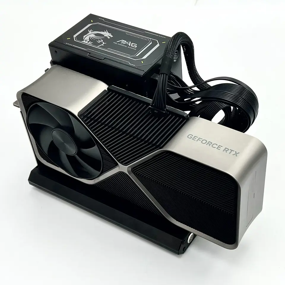 OCuLink eGPUドック PCIe 4.0 X4 64Gbps SFF-8612 to X16 RTX4090