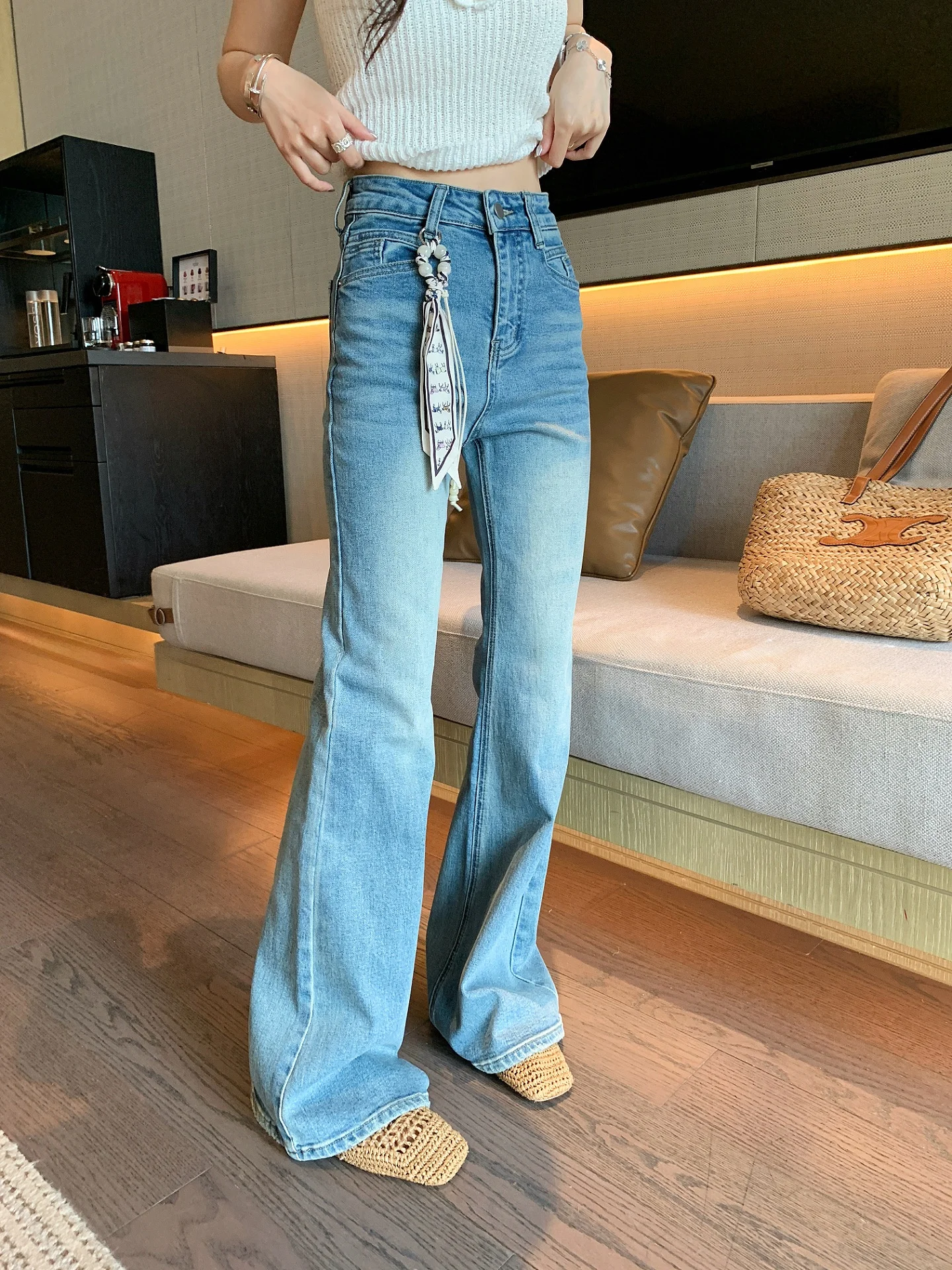 

Женские джинсы с высокой талией, облегающие, микро-клеш, эластичные, в пол, весна-лето, новинка, Sle Li Jiaen, на молнии