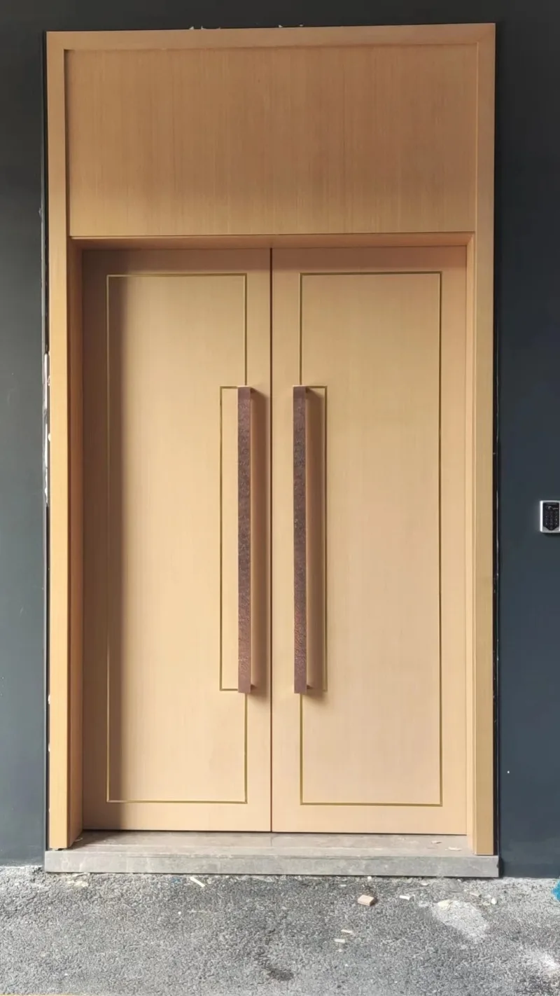 Nowoczesna Wodoodporna Wiatroodporna Drewniana Drzwi Wewnętrzne Prosty Styl Modne Hurtowe Tanie Drzwi Łazienkowe Zewnętrzne Do Salonu Apartamentu