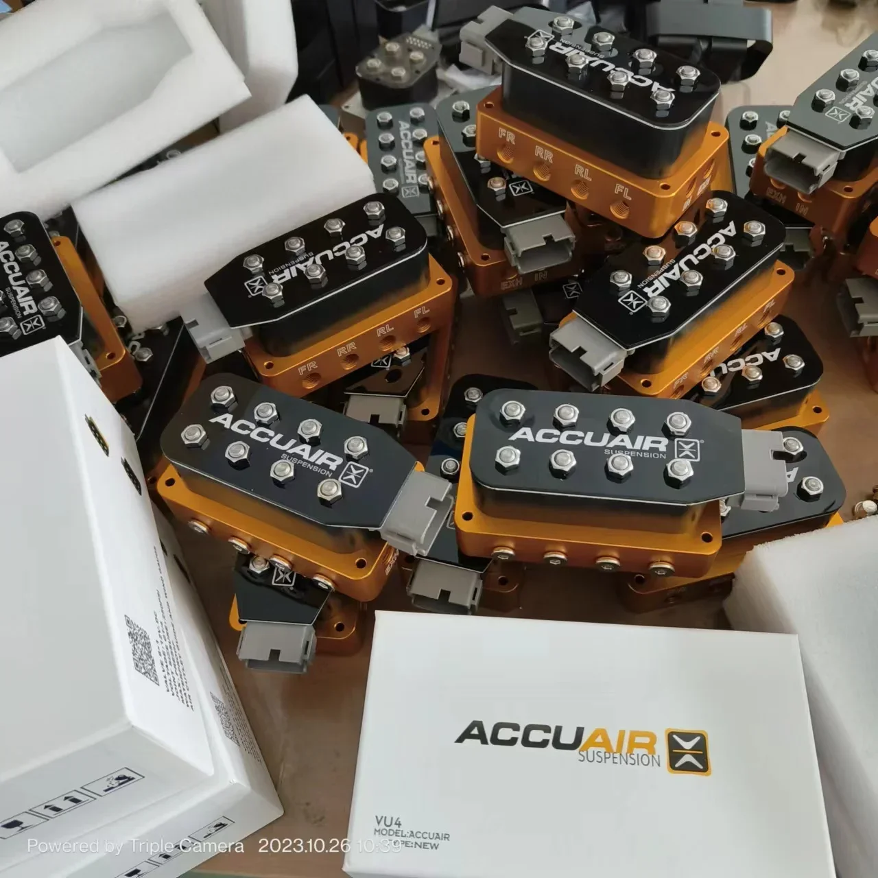 SPT 2025 Nuovo AccuAir SPT Sospensioni pneumatiche Telecomando wireless Collettore VU4 Ricambi auto Parti di sospensione