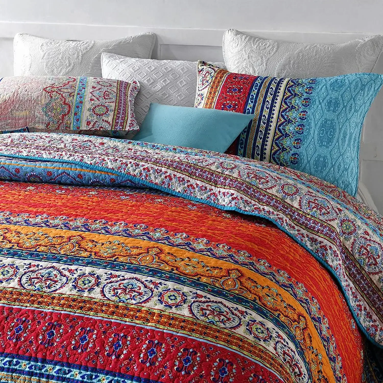 Bohemian Queen Quilt 3 Piece Soft Microfiber Ethnic Style Boho Red and Blue Quilted Throw Bedspreads Reversible Boho Quilt
