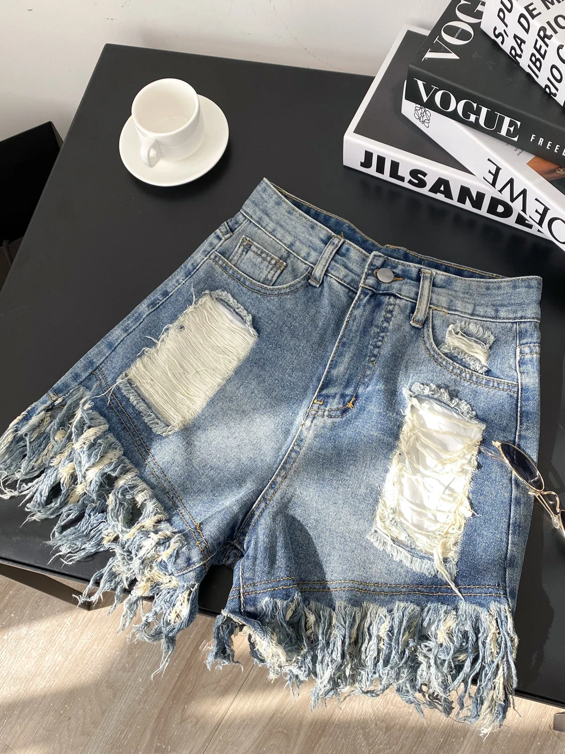 

Streetwear Vintage Blue Hole Denim Shorts Y2K Gyaru Fashion High Waist Loose A Line Wide Leg Jorts 2025 New Summer Shorts Jeans