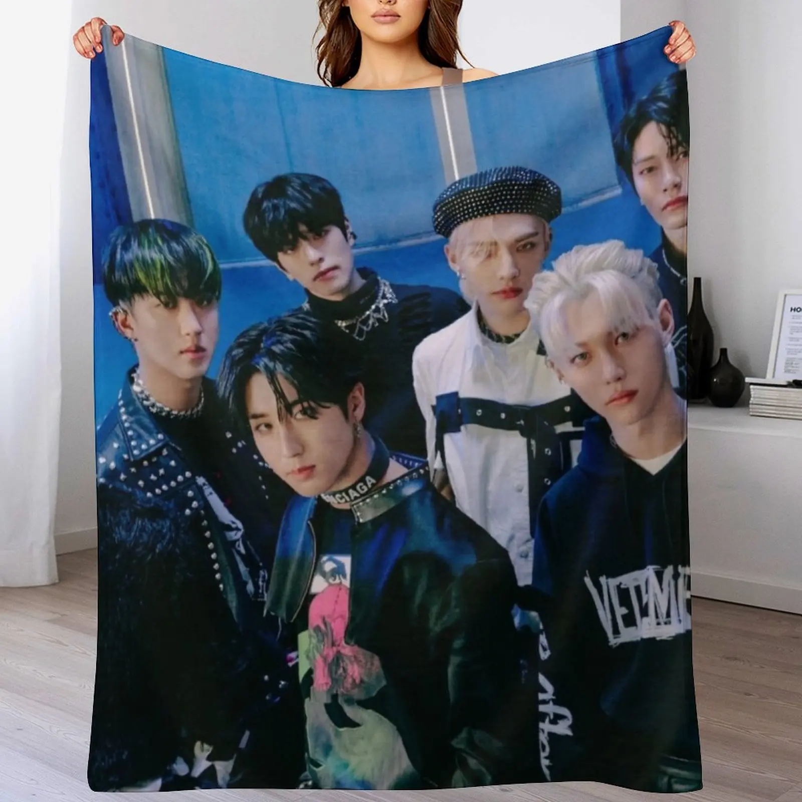 

# skz Throw Blanket