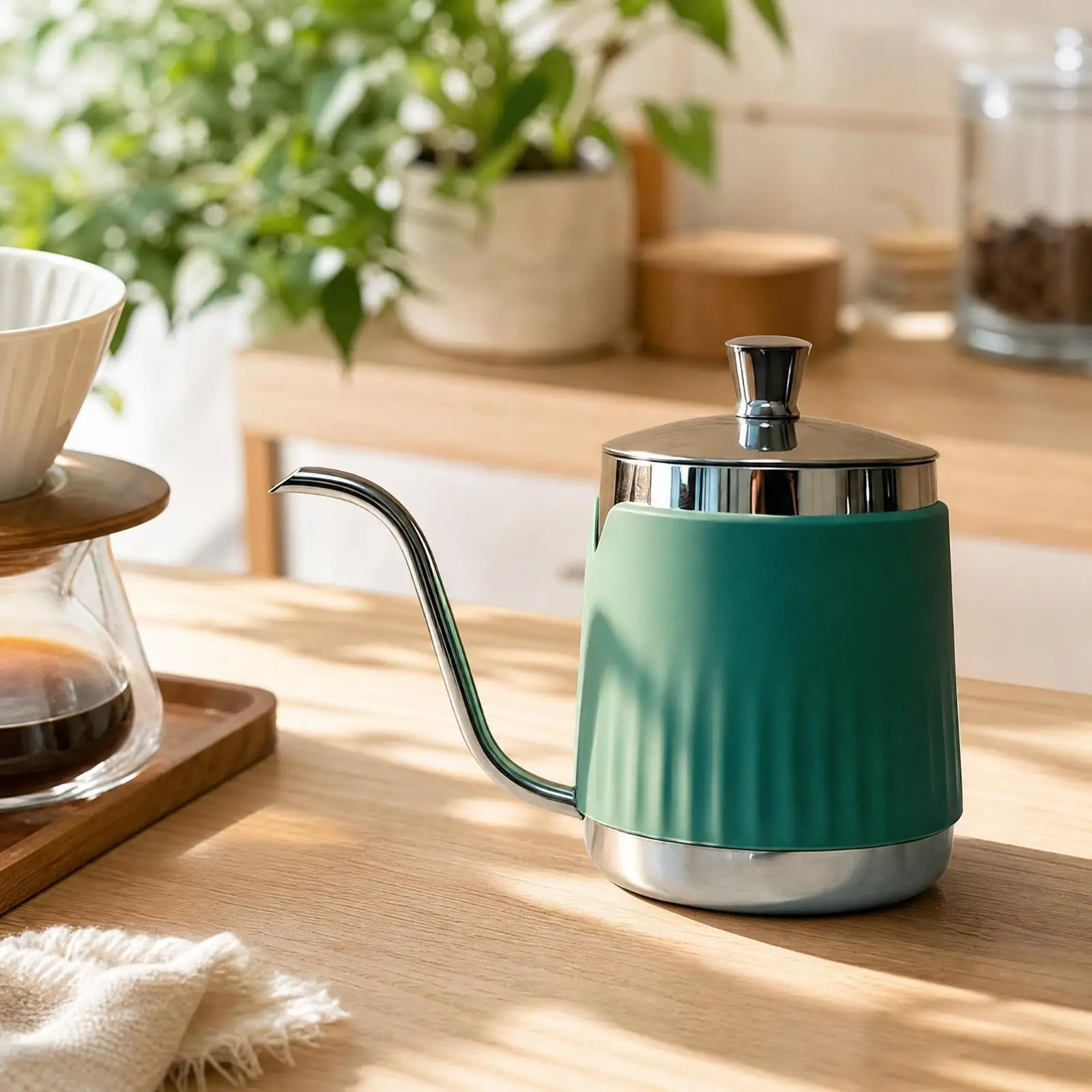 Stainless Steel Gooseneck Kettle with Lid Portable Silicone-Insulated Pour-over Coffee Kettle Compact Lightweight