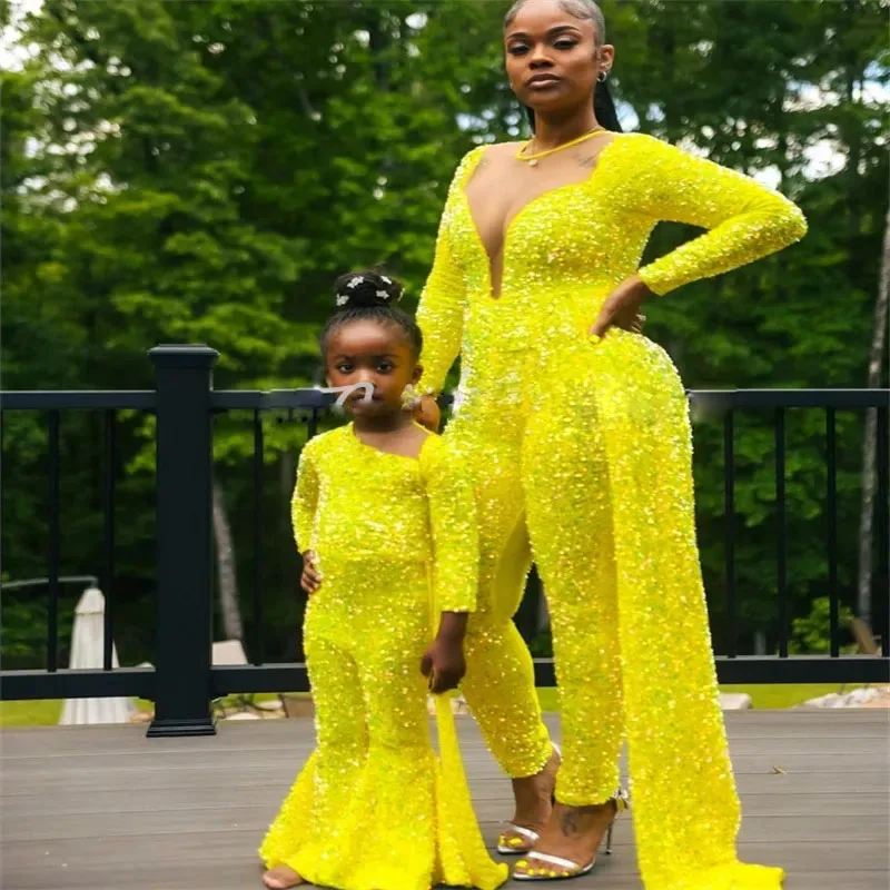 

Sparkly Sequin Kids Jumpsuit Dresses Jewel Neck Long Sleeve Outfit Birthday Party Dress Flare Pants Flower Girls Gowns