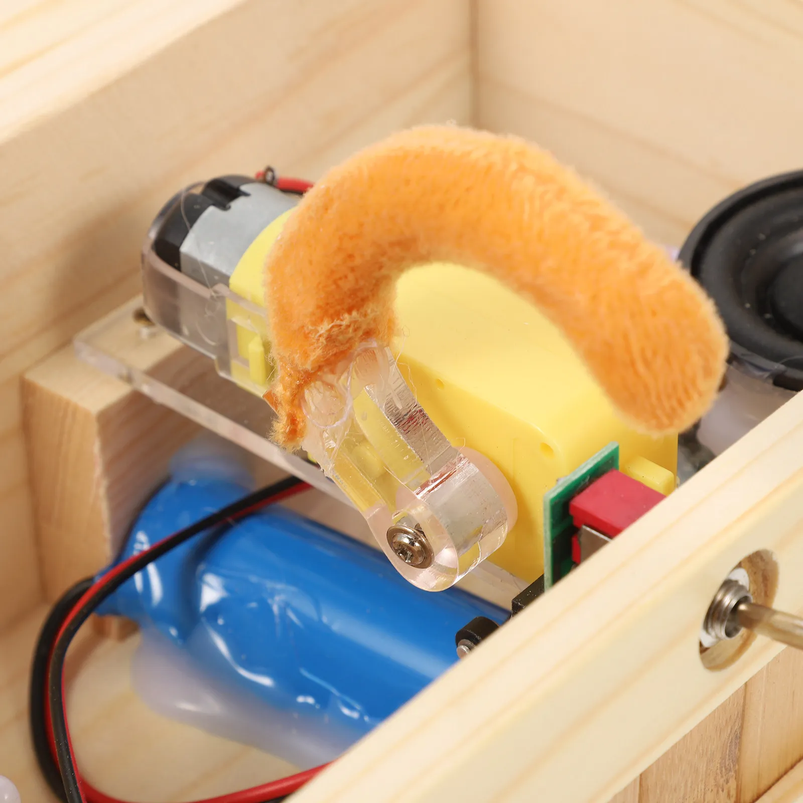 wood-box-stress-relief-trick-decompression-gift-fun-prank-for-easter-halloween-christmas-party-novelty-spoof-decompressor