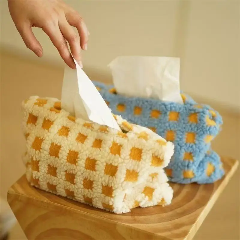 

2025 Cute Plush Napkin Box Soft Plaid Girls Bedroom Bathroom Car Tissue Storage Case INS Kawaii Drawer Paper Organizer Xmas