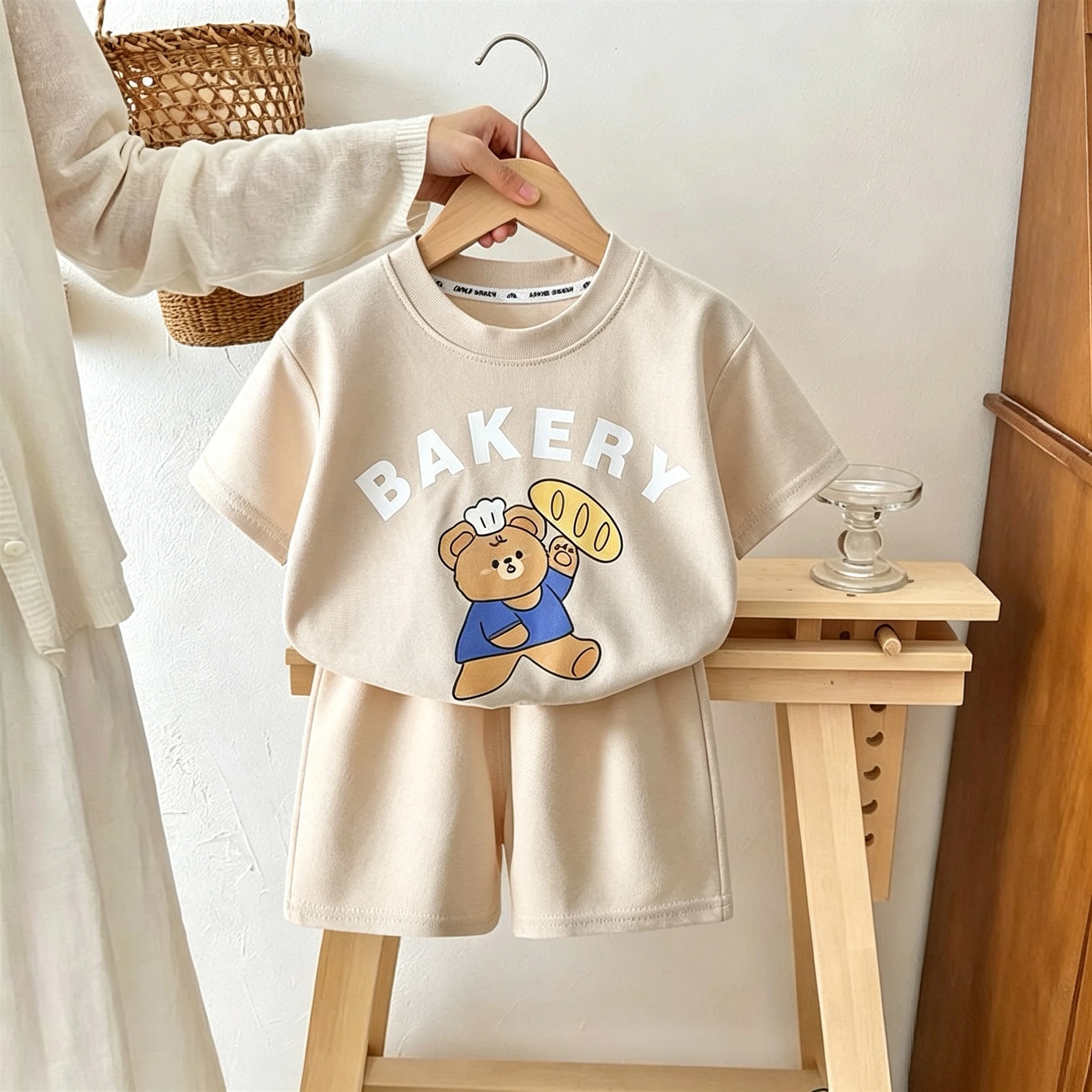 Kinderbekleidung, Sommeranzug, kurzärmeliges T-Shirt, Shorts, Freizeitanzug, Kindermode, schlichtes zweiteiliges Set, für Kinder im Alter von 1-6 Jahren. – Detail 4