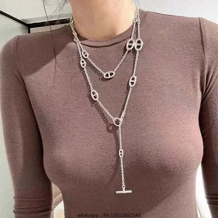 ES  2025 New hot heavy metal pig nose necklace stacked European and American style light luxury  temperament fashion