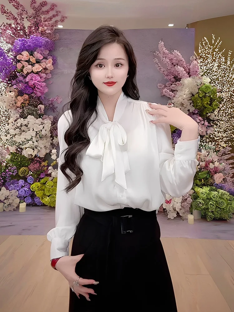 

White Long Sve V-Ne Knot irt Women's Spring Faionable Versatile French Sle Loose Fit Polyester Fiber