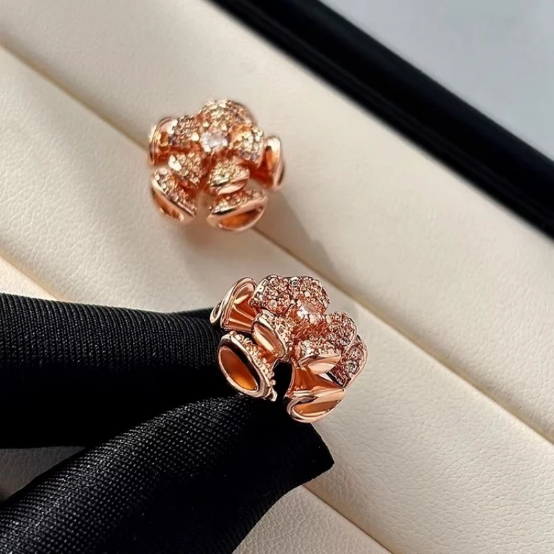 Fashion Flower Zircon Stud Earrings for Women Luxury Design Cubic Zirconia Earings Unique Exquisite Versatile Jewelry Gift