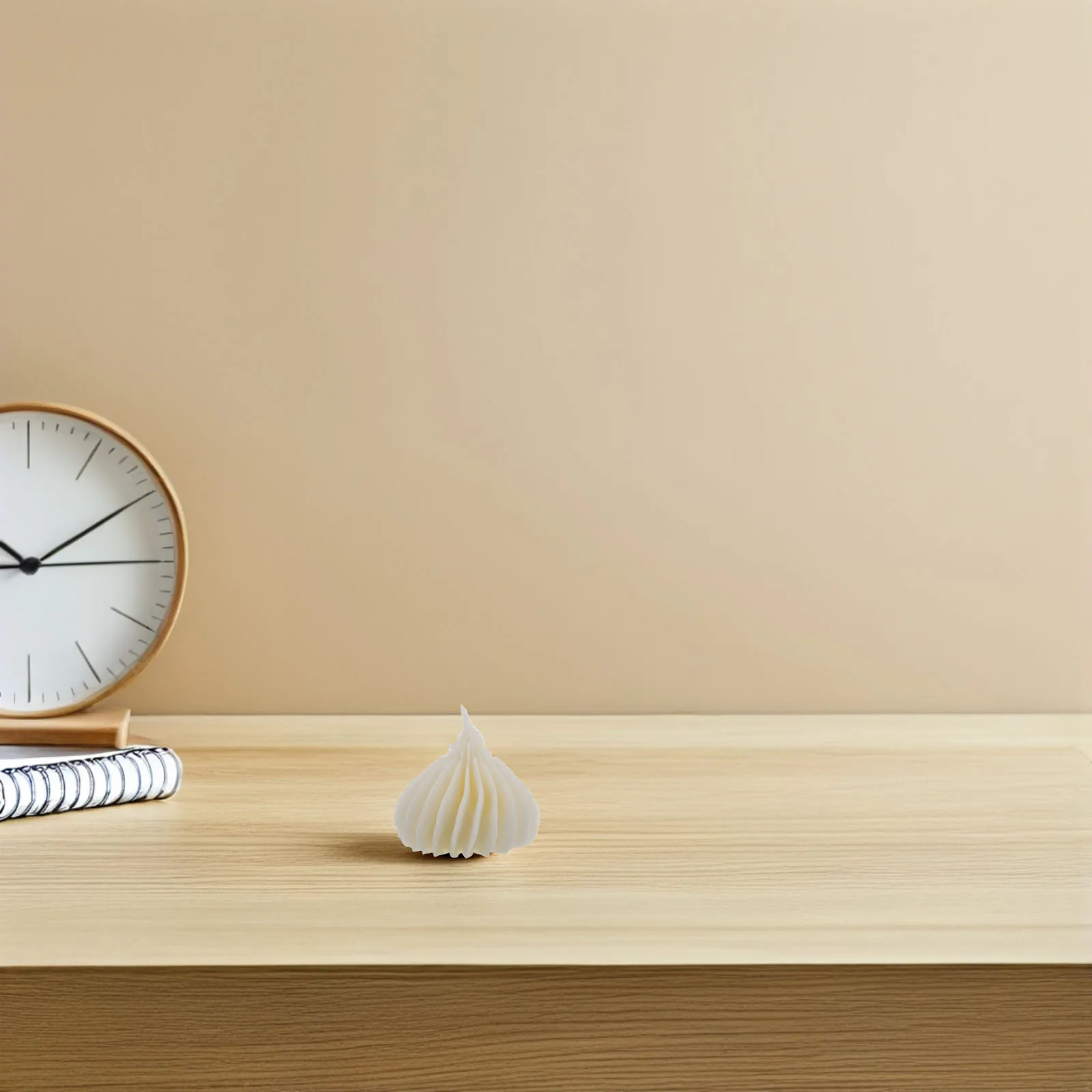 

Mini Realistic Cream Glue Ice Cream Head Ornament Artificial Dessert Decoration Ideal for DIY Cakes Cookies Event Displays