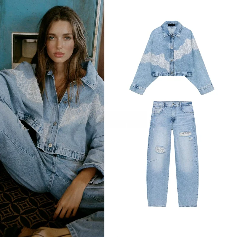 

Модный комплект для женщин: джинсовая куртка свободного кроя с длинными рукавами и воротником (6147059) и джинсы с декоративными прорезями (6147095) – весна-лето