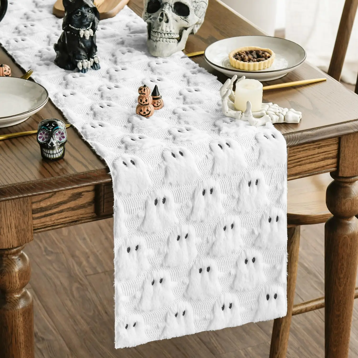 

Ghost Soft Plush Faux Fur Jacquard Halloween Table Runner, Holiday Kitchen Dining Table Decoration for Home Party Decor