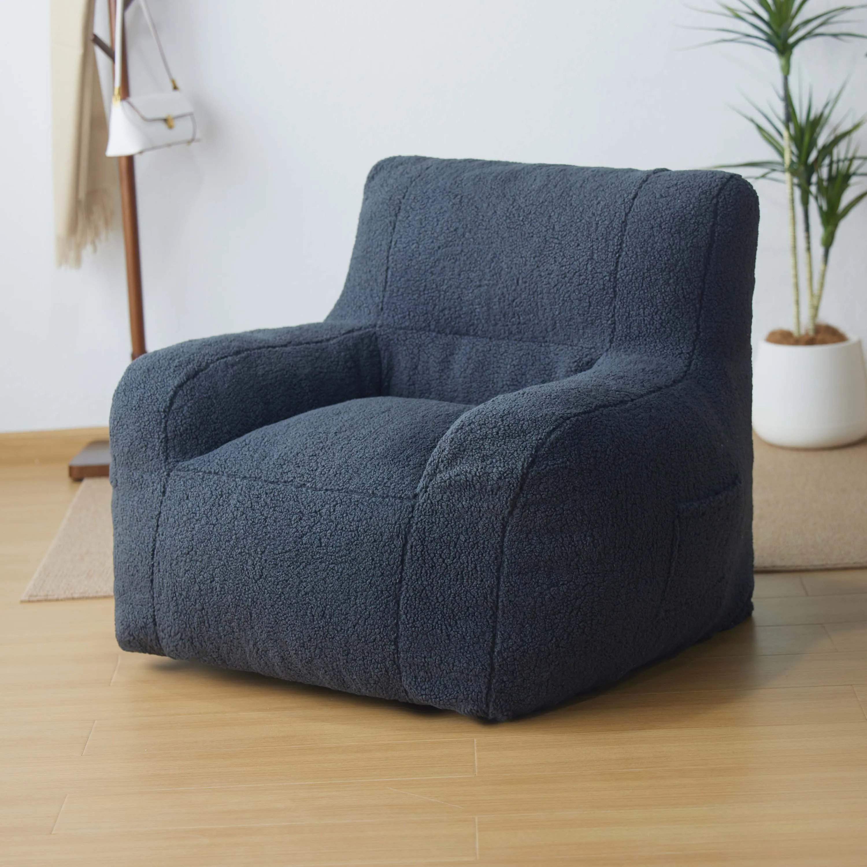 

Bean Bag Hotel .ресторан .банкет. Дом. Кофе