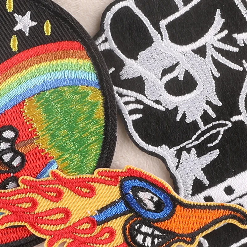Patch Thermo collant Rock Punk Feuer Blitz Schädel für Kleidung Eisen auf Puffer Jacke Designer gestickte Nähen Abzeichen Rucksack a – Detail 15