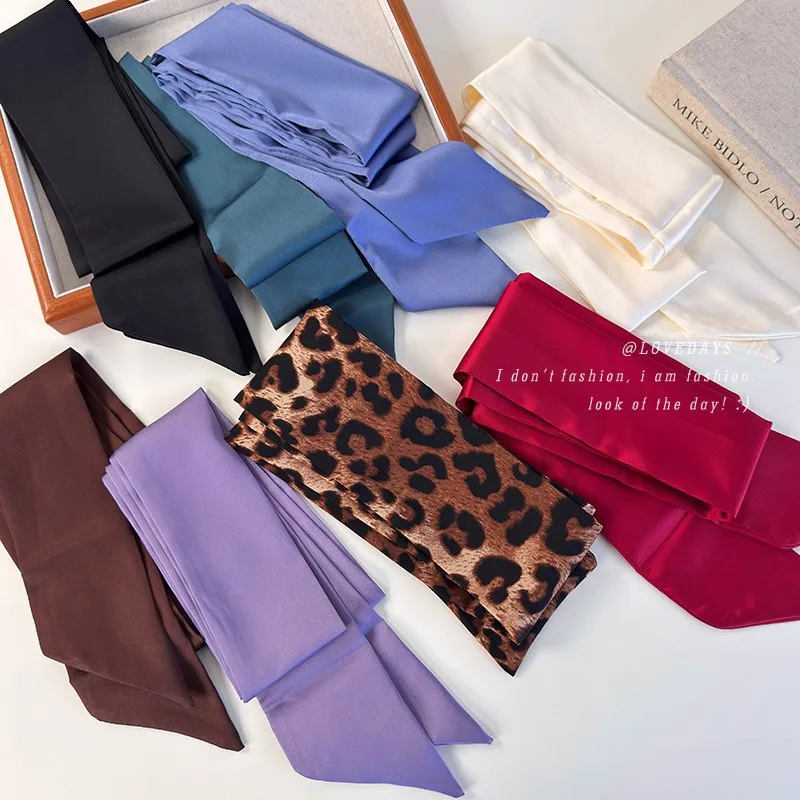 

Атласный шарф с леопардовым принтом и однотонным узором для женщин, винтажный, модный, универсальный длинный шарф в стиле Y2K, повязка для волос, чокер, пояс 3 в 1 — незаменимый аксессуар