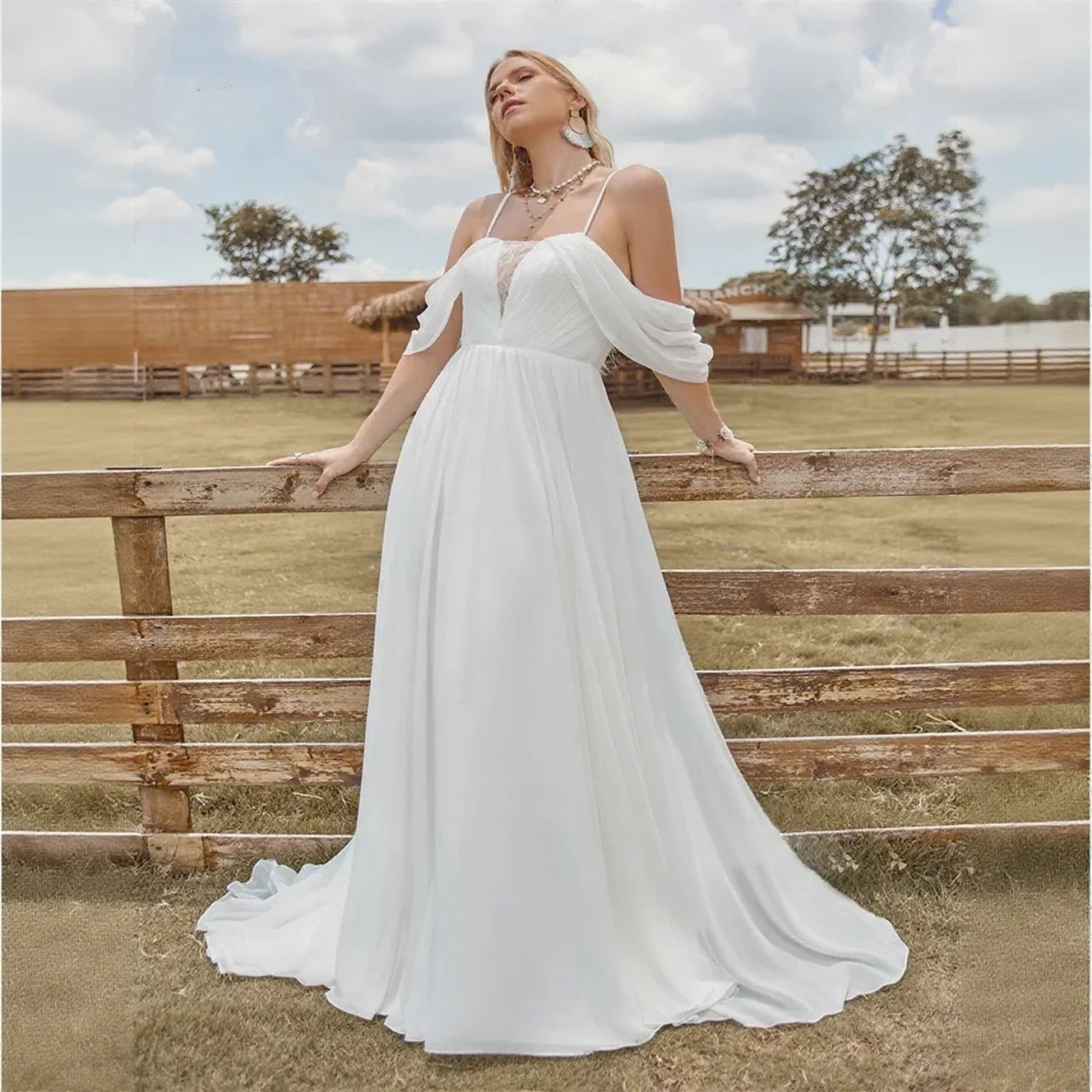

Customized Spaghetti Straps V-Neck Chiffon A-Line Wedding Dress Elegant Open Back Zipper Floor Length Sweep Train Gown for Bride