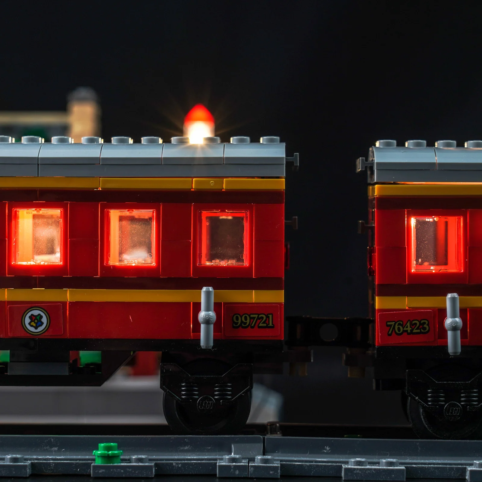 Vonado-Trem Expresso de Hogwarts com a Estação Hogsmeade, Blocos de Construção, Luz LED para 76423, Modelo Não Incluído