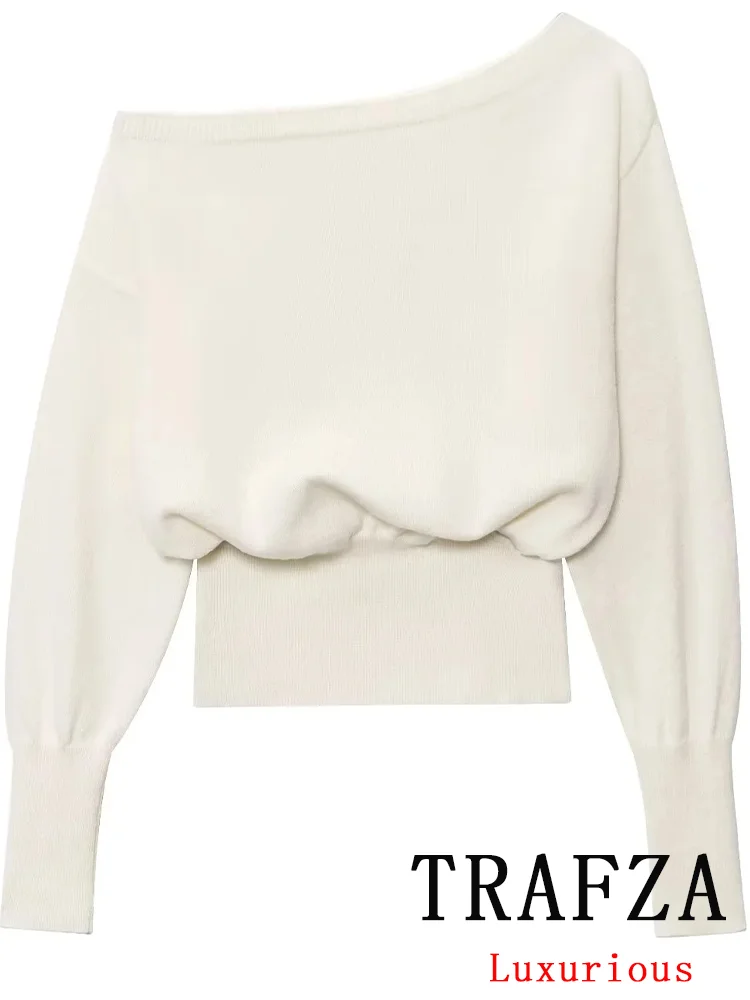 

TRAFZA Casual Women Knit Sweater Solid Asymmetrical Long Sleeve Chic Beige Straight Sweater New Fashion 2025 Autumn Girl Sweater