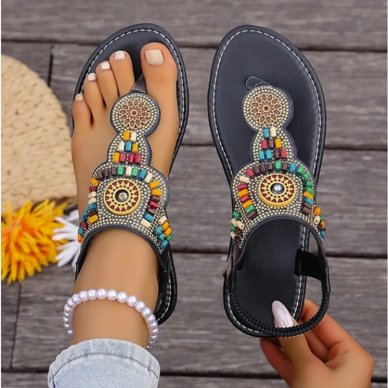 Bohemian Style Colorful Beaded Flat Sandals Women 2026 Summer Clip Toe Roman Sandals Woman Plus Size Non Slip Beach Flip Flops