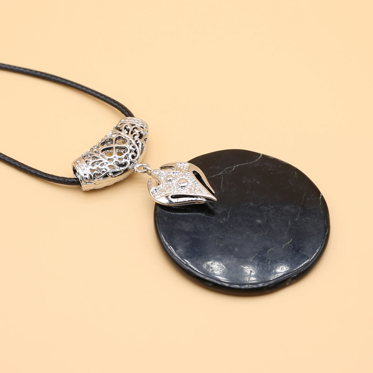 Vintage Natural Black Agate Natural Stone Pendant Round Fashion High Quality Women Necklace Collar Jewelry