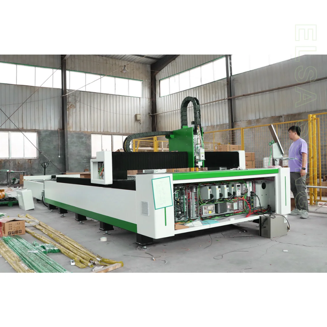 

Factory Price High Power 3015 Intelligent Automatic Double Worktable Fiber Laser Cutting Machine with Exchange Platform