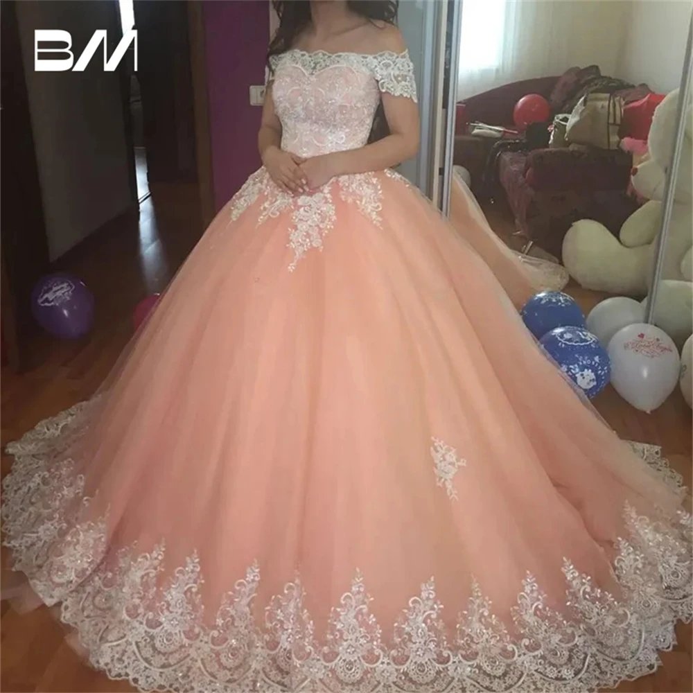 

Blush Pink Sweet 16 Quinceanera Dresses Ball Gown Bateau Neck Short Sleeves Appliques Tulle Plus Size Dresses Saudi Arabic Prom