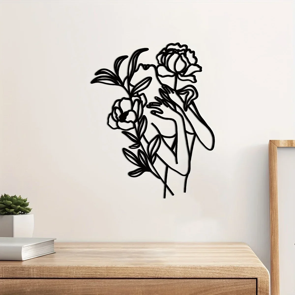 ดอกไม้ผู้หญิงโลหะ Wall Art,บทคัดย่อดอกไม้ตกแต่ง,แขวนผนังตกแต่ง,Modern Wall Decor